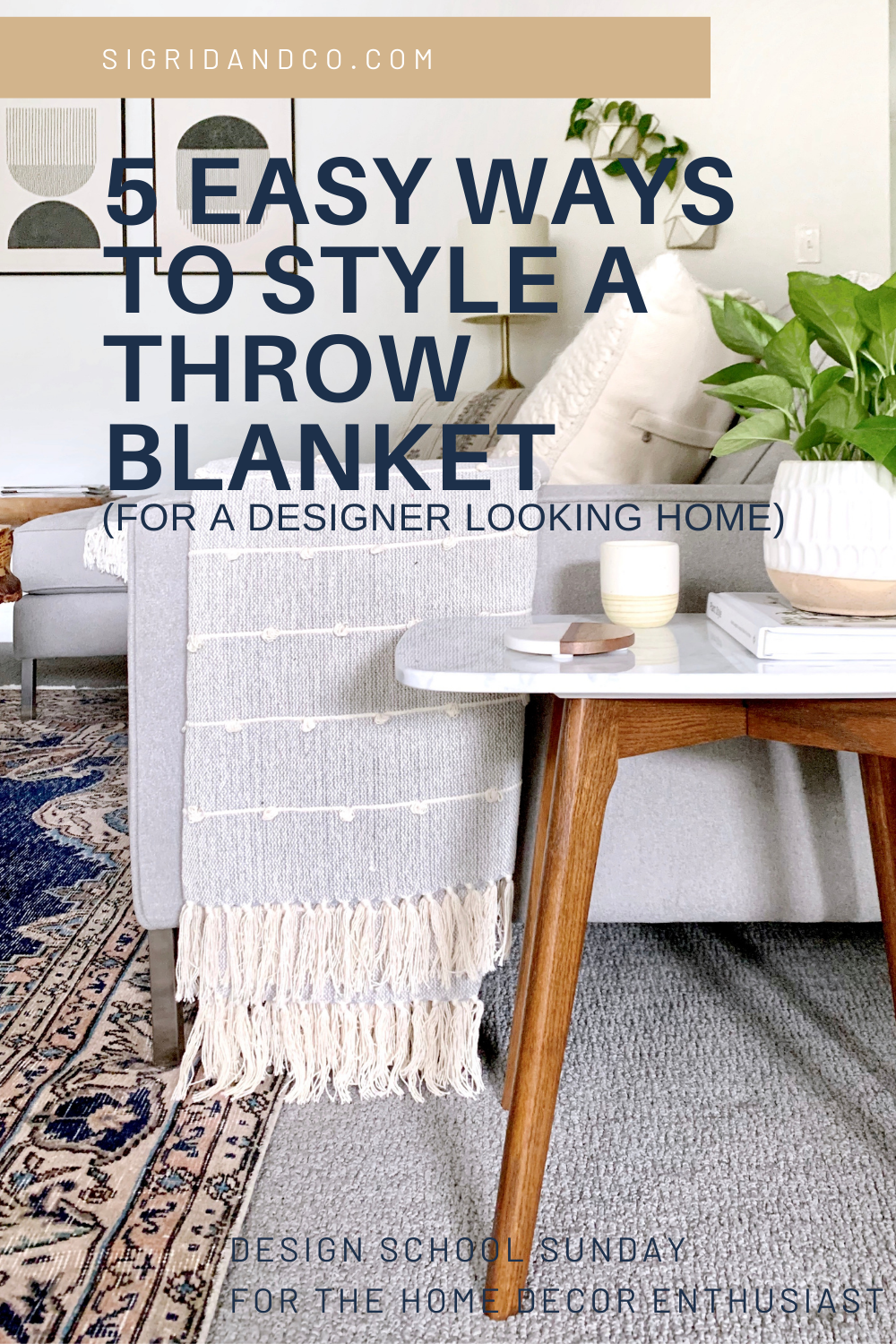 5 Ways to Style a Throw Blanket on a Sofa