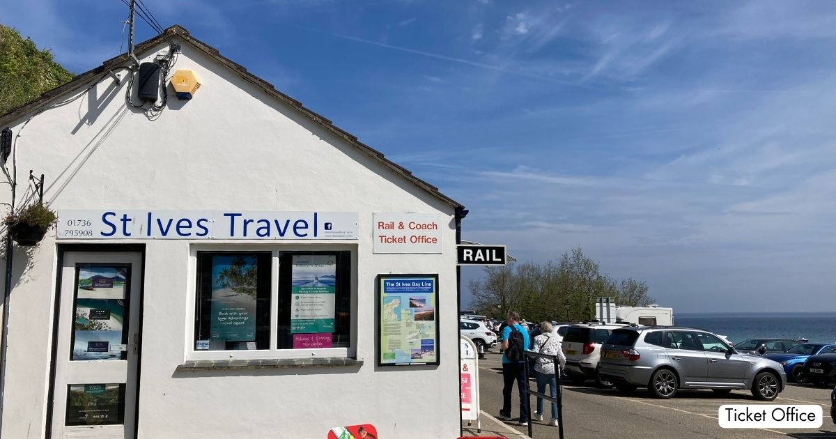 St Ives Train Cornwall Ticket Office