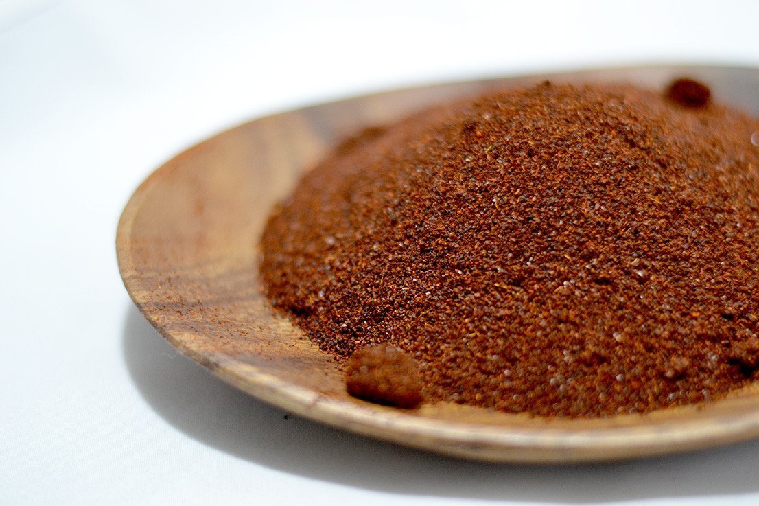 https://cdn.shopify.com/s/files/1/1481/9186/products/chili-powder-dark-592385_1445x.jpg?v=1685989166