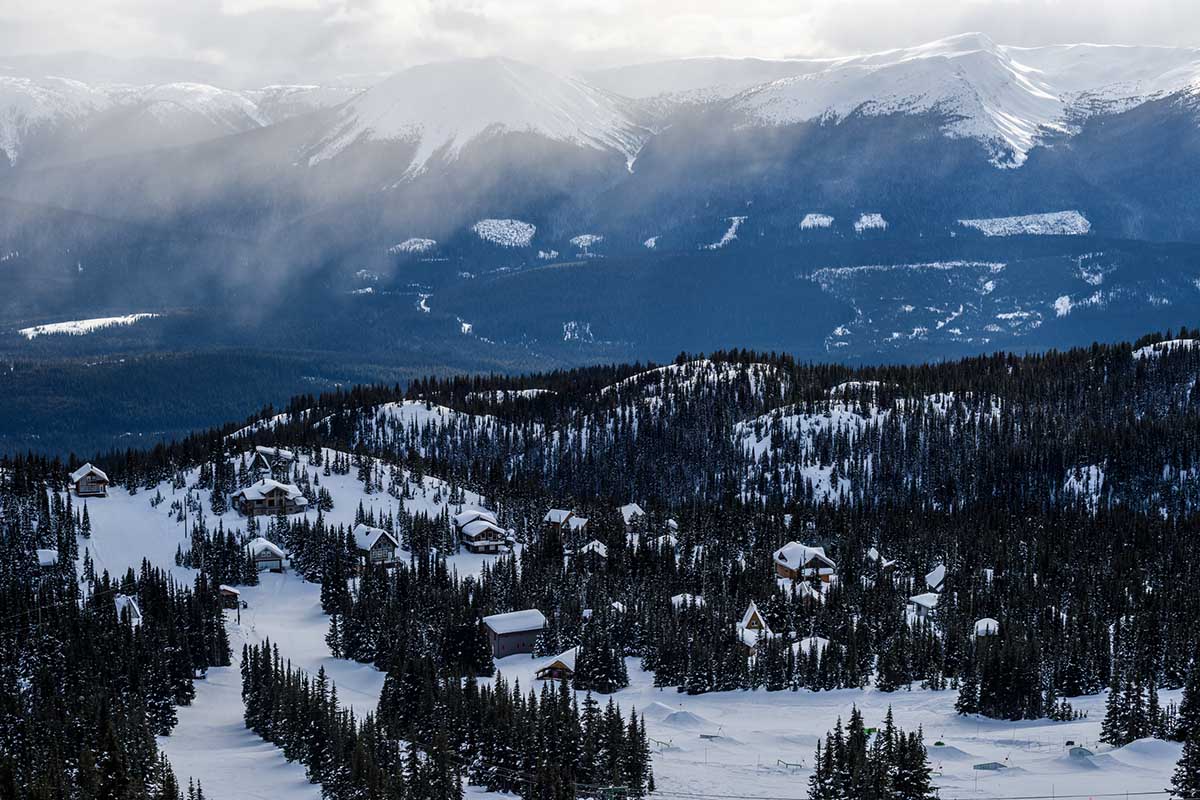 Little and Large | Heliskiiing in British Columbia