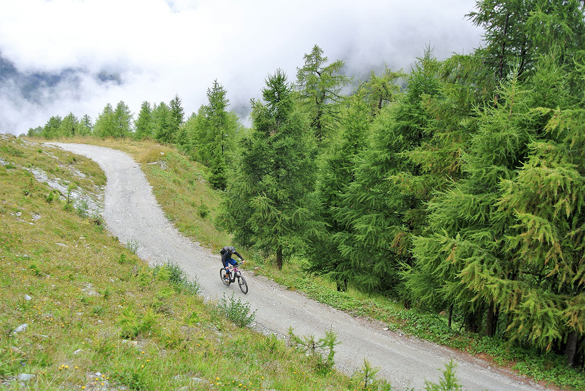 Adria riding above Nendaz