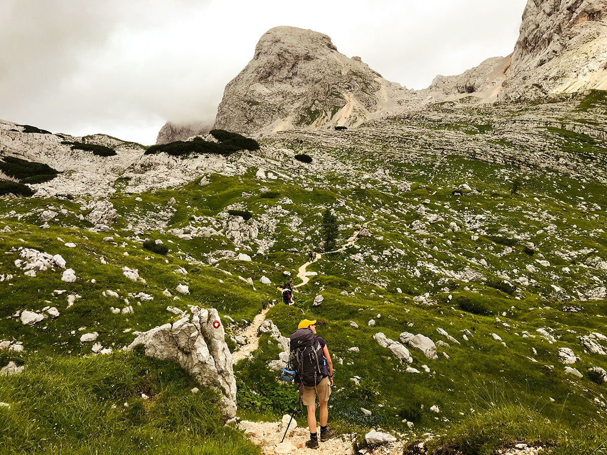 Leaving the treeline behind on the Seven Lakes trail