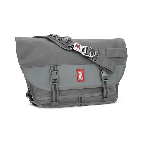 Citizen Messenger Bag Chrome Industries BG-002-SMK Messenger Bags 26L / Smoke