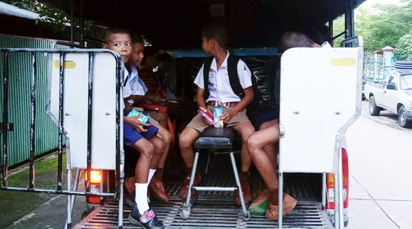Transportation to school by children in Thailand