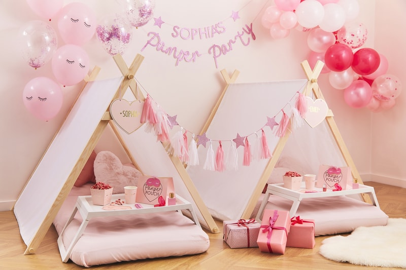 pamper party decorations 