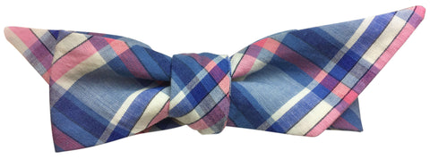An Example of a Wing Self-Tie Bow Tie