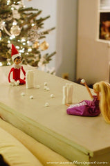 Elf on the Shelf snowball fight