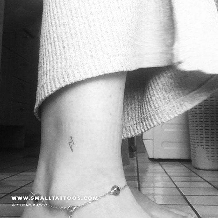 38 Small Meaningful Tattoos That Are Permanent Reminders