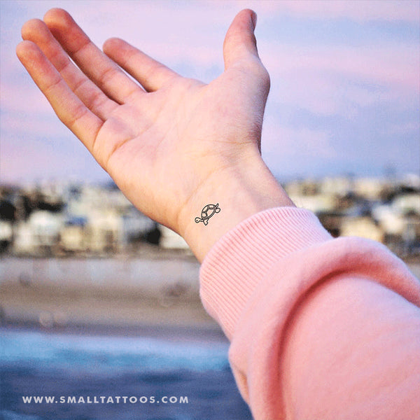 70 Tiny Tattoos For Women With Minimalist Mindsets  TattooBlend