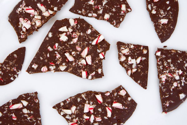 Teelixir Peppermint Chocolate Bark Recipe with Organic Ashwagandha Root Extract Powder vegan paleo gluten free