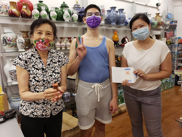 Artist Vincent Chong with Mrs. CHen and Joanne and PRM chop