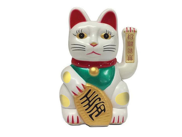 lucky cat figurine