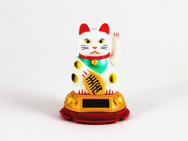 solar powered lucky cat