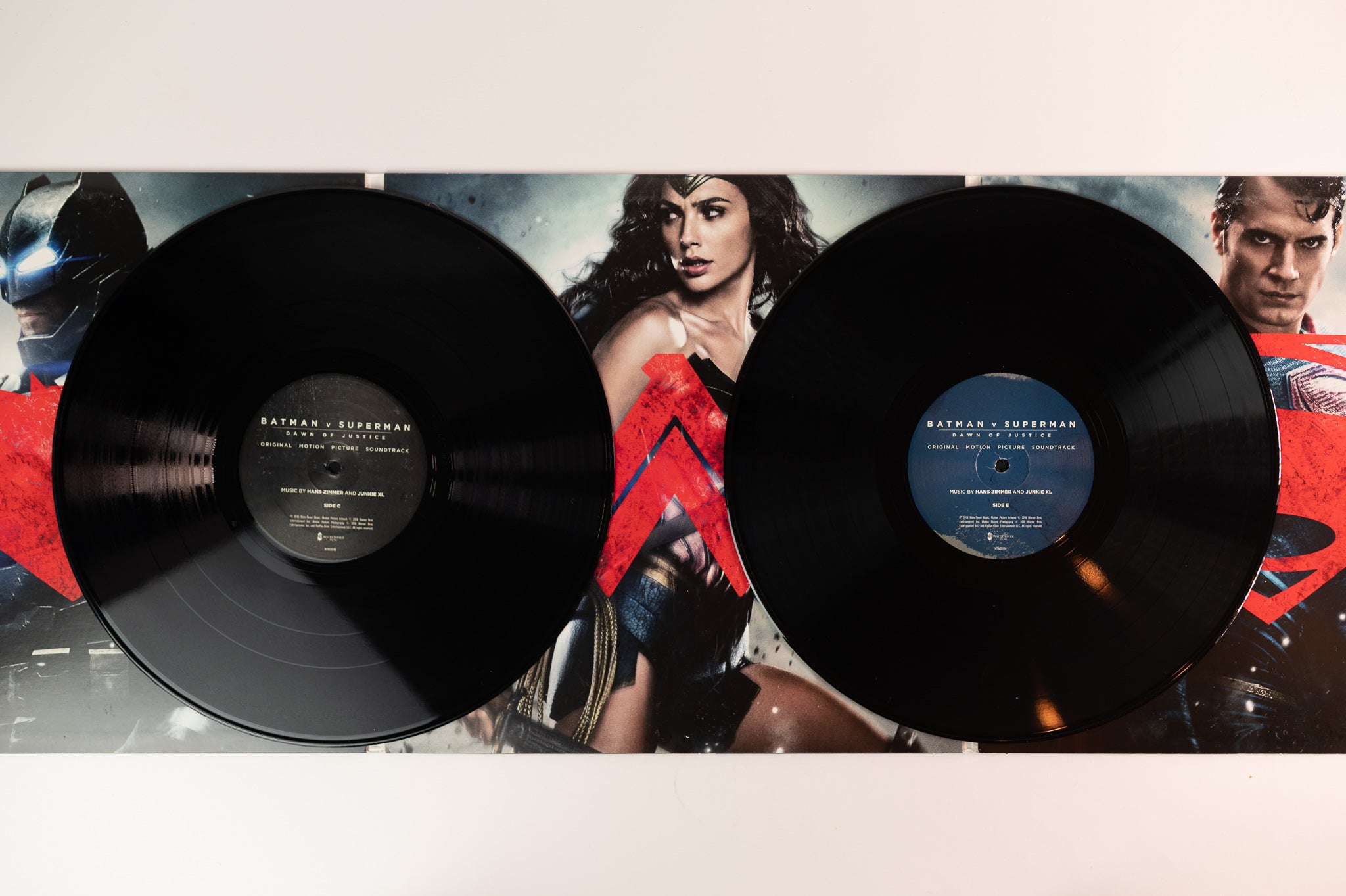 Hans Zimmer & Junkie XL - Batman v Superman: Dawn of Justice (Original –  Plaid Room Records