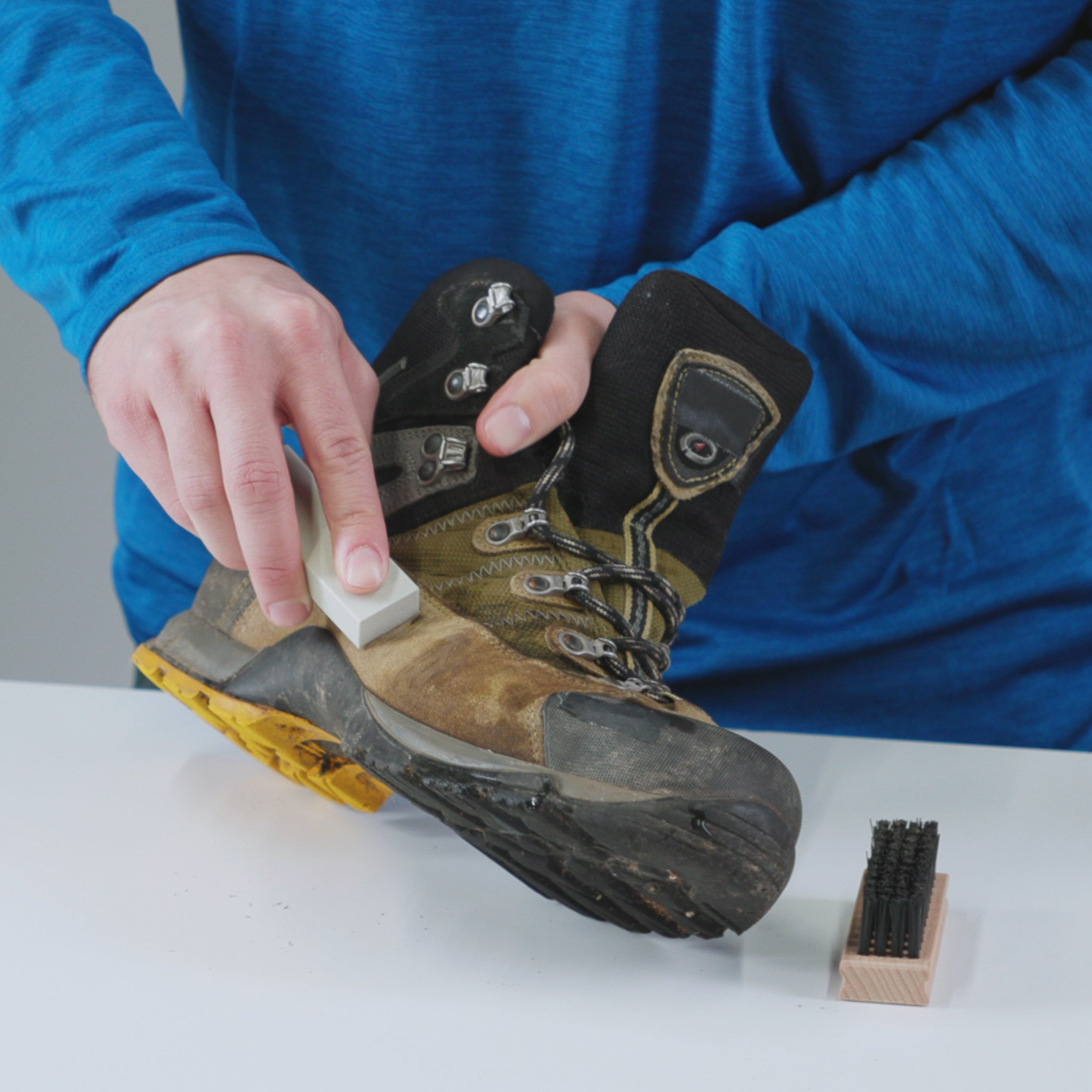 hiking boot cleaner