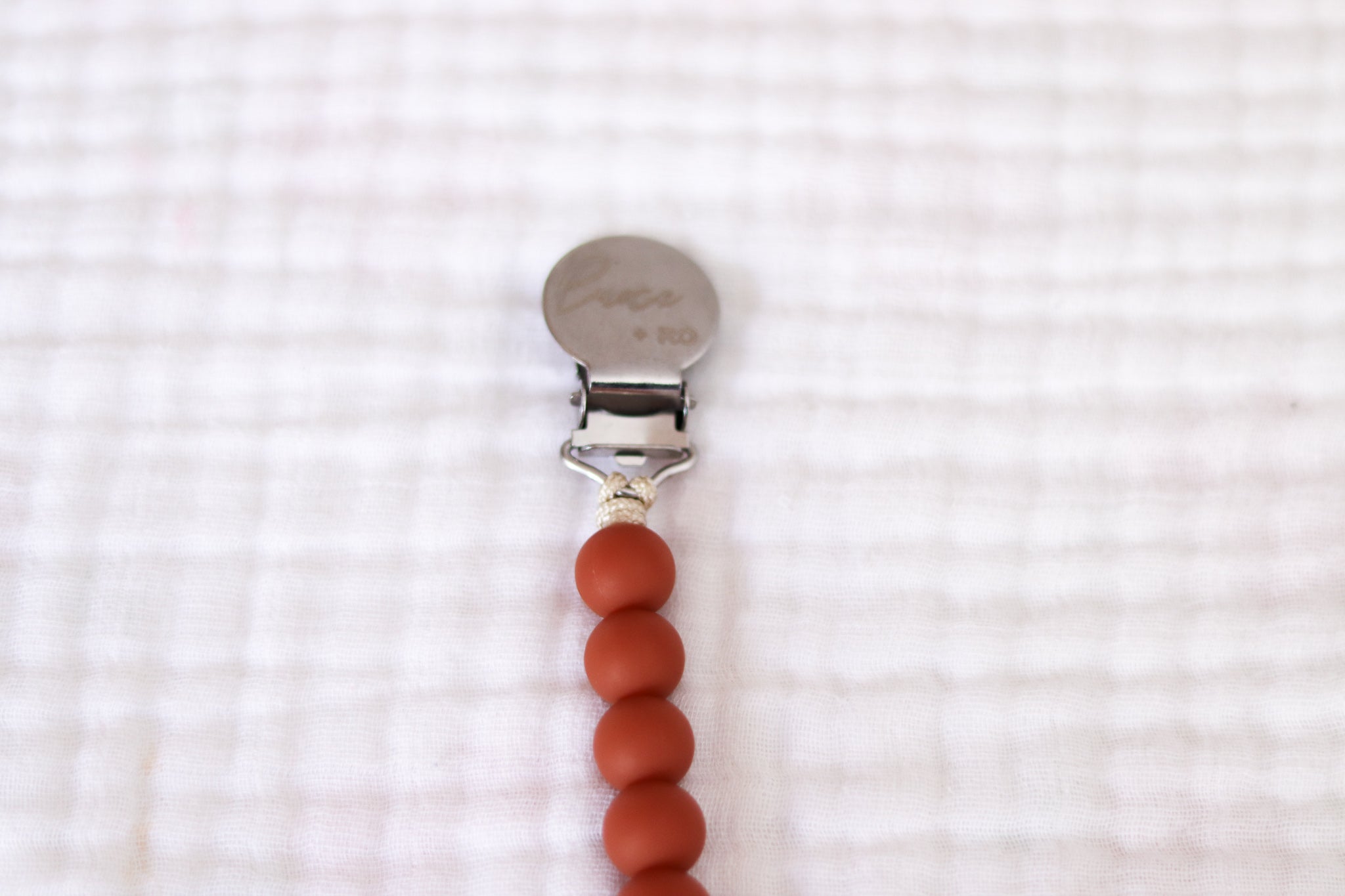 The Luxie Pacifier Clip | Caramel