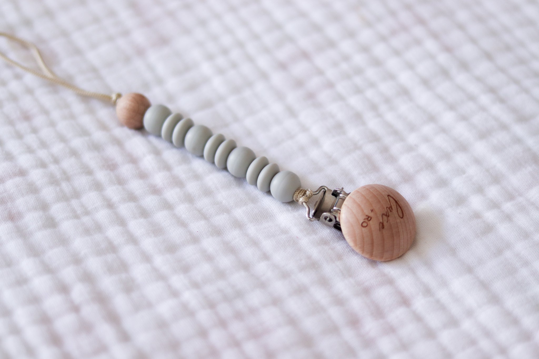 Wooden Pacifier Clip | Light Grey