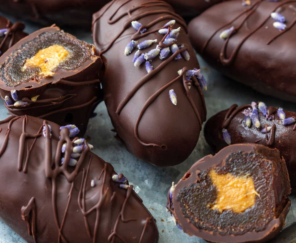 Low-carb game day recipe for chocolate-covered dates for diabetes