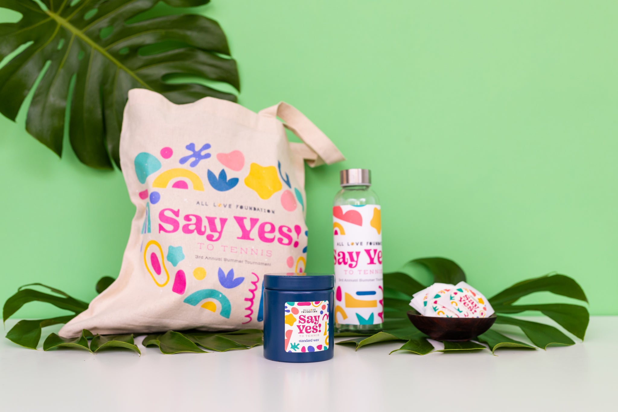 People want quality over quantity. When designing a conference bag for a nonprofit event, a welcome gift for a women's retreat, or a party favor for a company gathering, give them something they’d be excited to take home and not just throw away. Standard Wax can help you customize a candle that does not skimp on quality. 