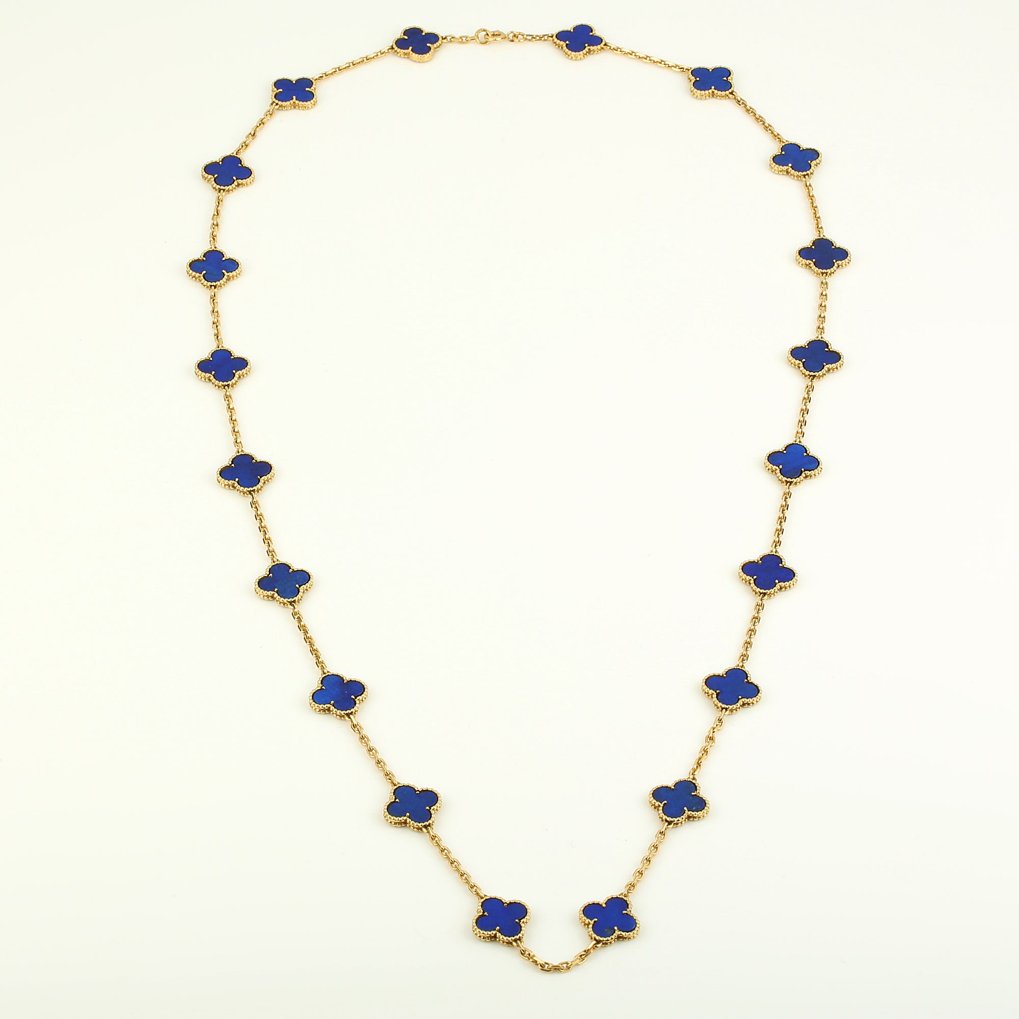 van cleef's 20 motif alhambra necklace