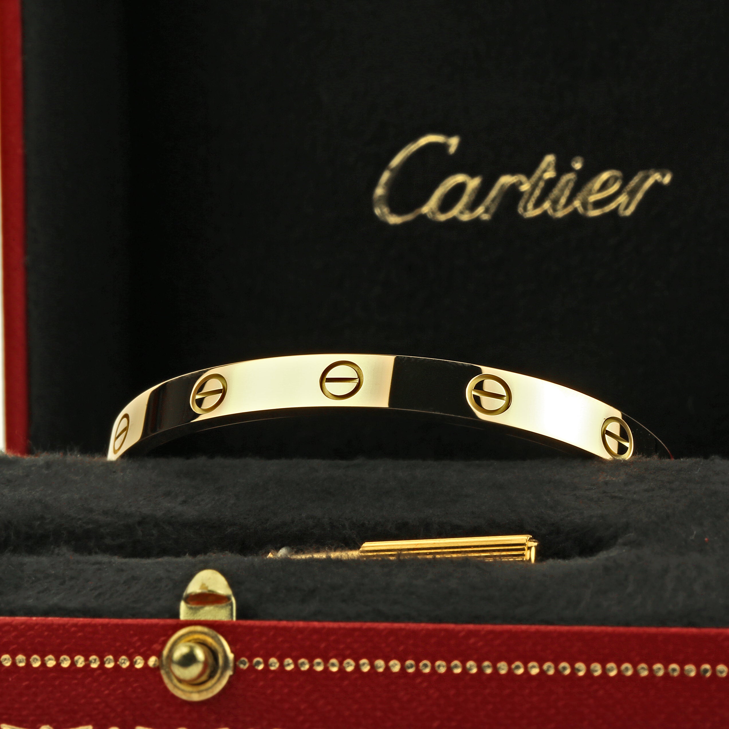 cartier yellow gold love bracelet size 17