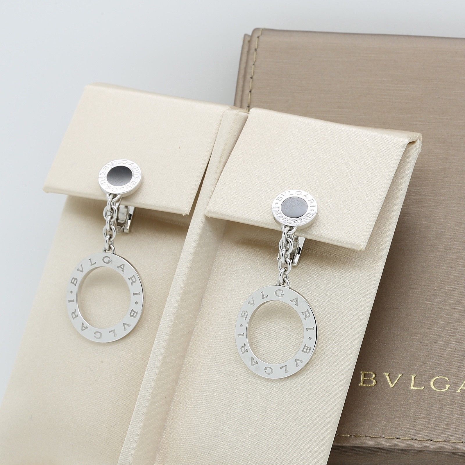 bvlgari black earrings