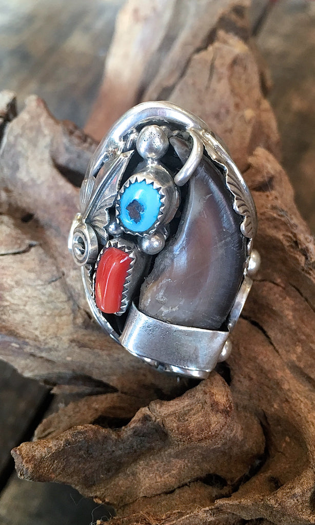 RING IT ON Vintage Style Navajo Silver Ring with Handcrafted