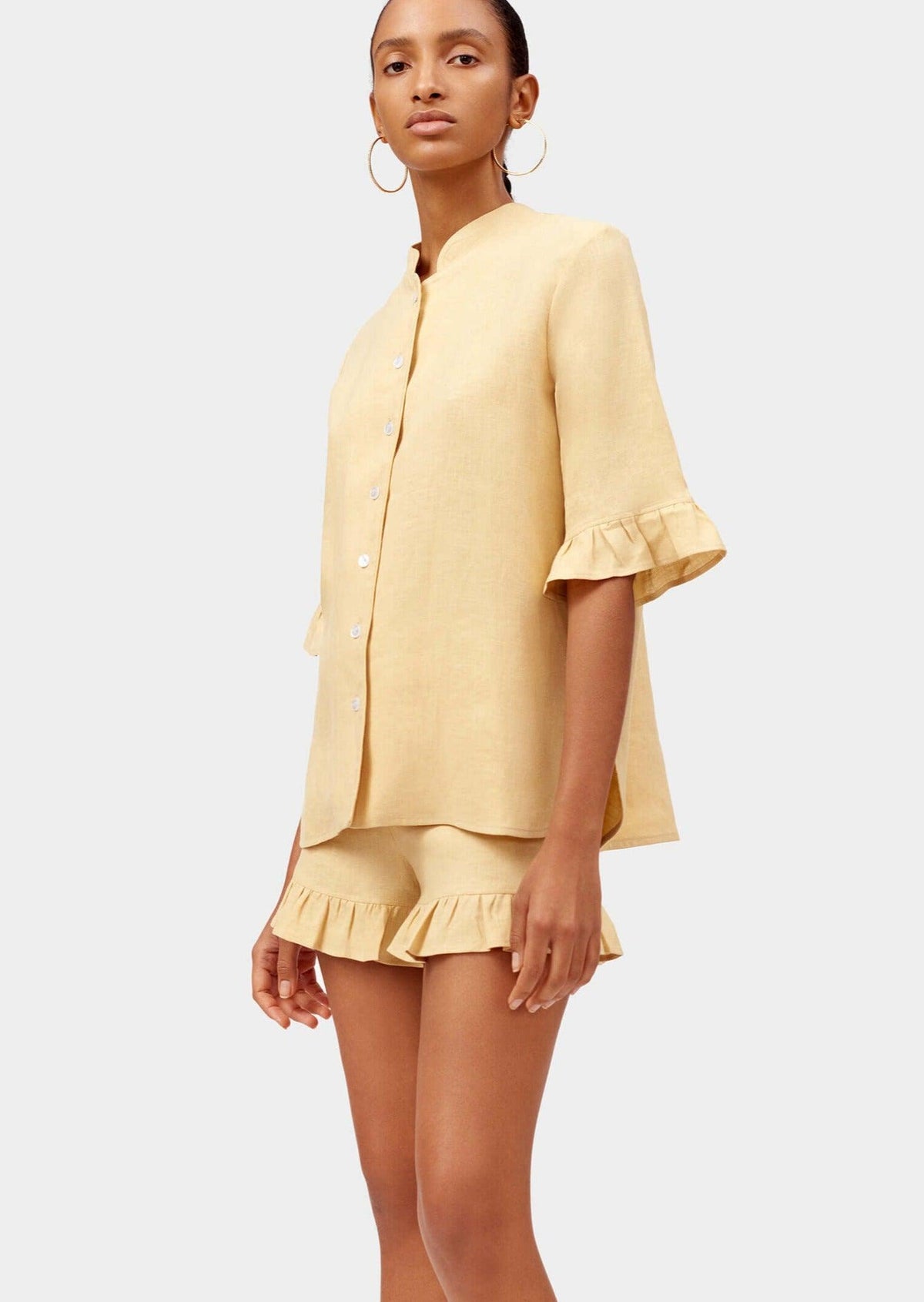 Sleeper Ruffled Linen Lounge Suit in Daisies – OutDazl