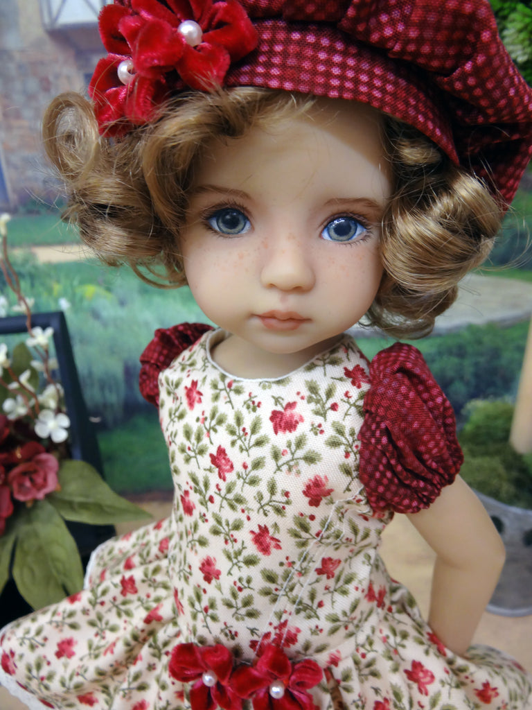 Heritage Bouquet - dress, beret, tights & shoes for Little Darling Dol ...