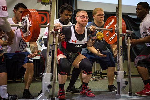 Powerlifter masculin en compétition