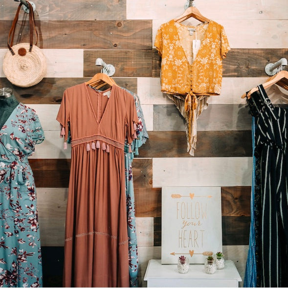 Valia Honolulu - Women's Clothing and Accessories Boutique - Hawaii