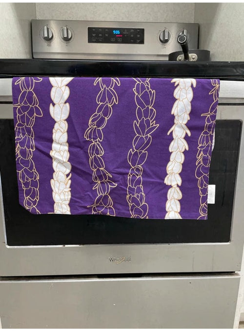 Laha’ole Home Pikake Lei Tea Towel in Purple sungkyulgapa