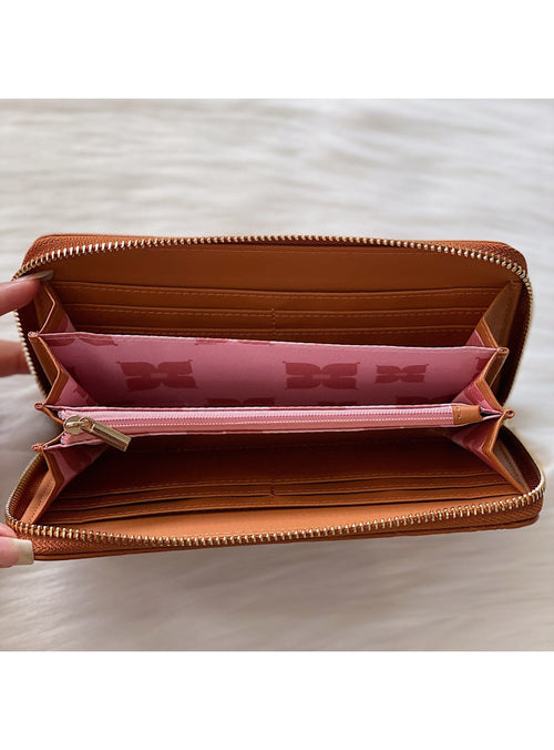 Ocean's End Handbag Luxe Wallet in Saddle Ocean's End Luxe Wallet in Saddle | sungkyulgapa sungkyulgapa