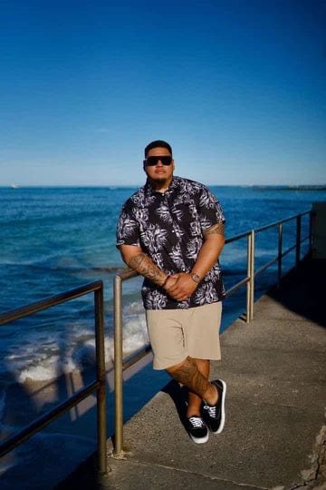 Pohaku Hawaii Men's Aloha Shirt in Ele Ele Aloha Shirt in Pūko‘a | Men's Aloha Shirt | sungkyulgapa sungkyulgapa