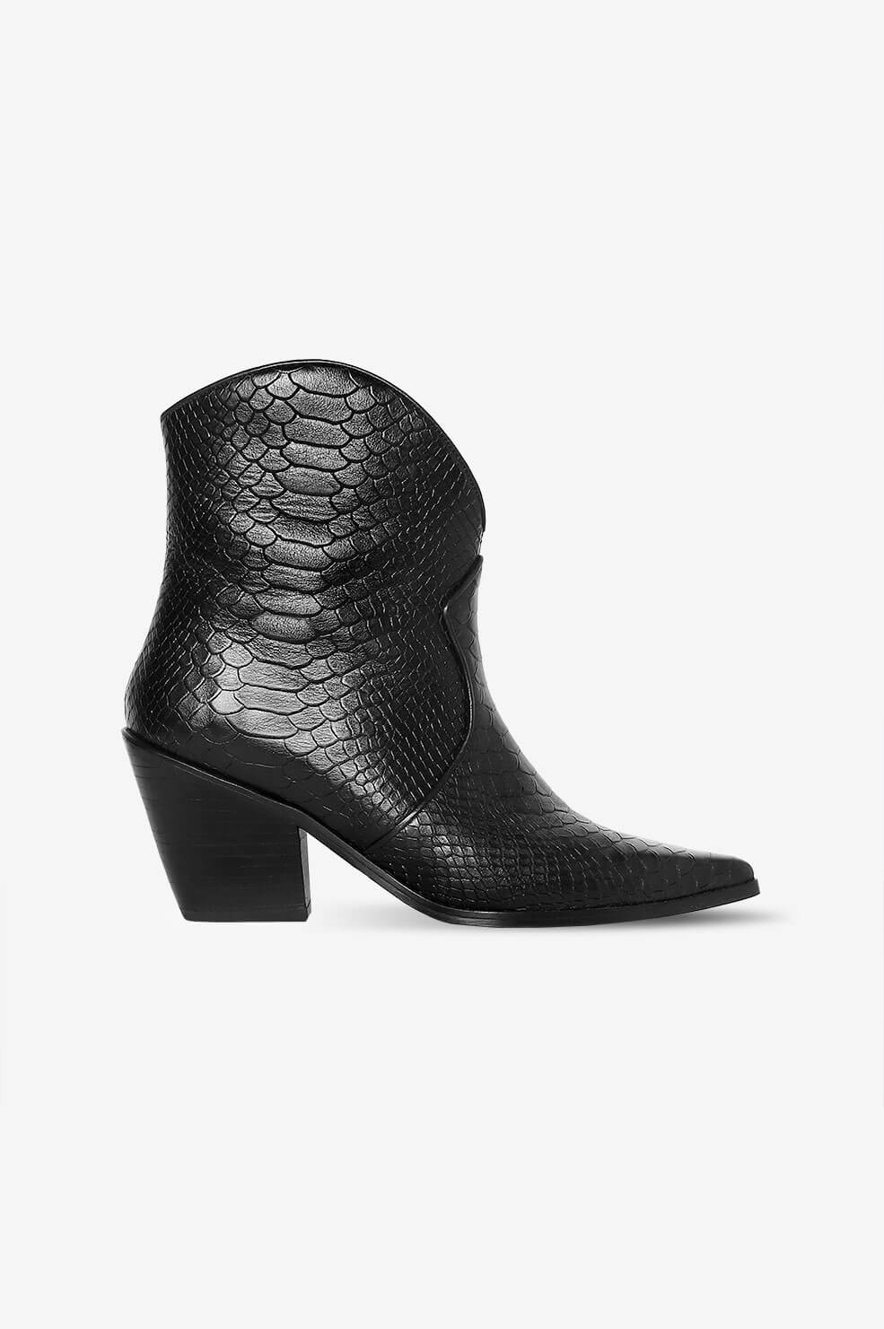 Anine Bing Easton Boots In Black | ModeSens