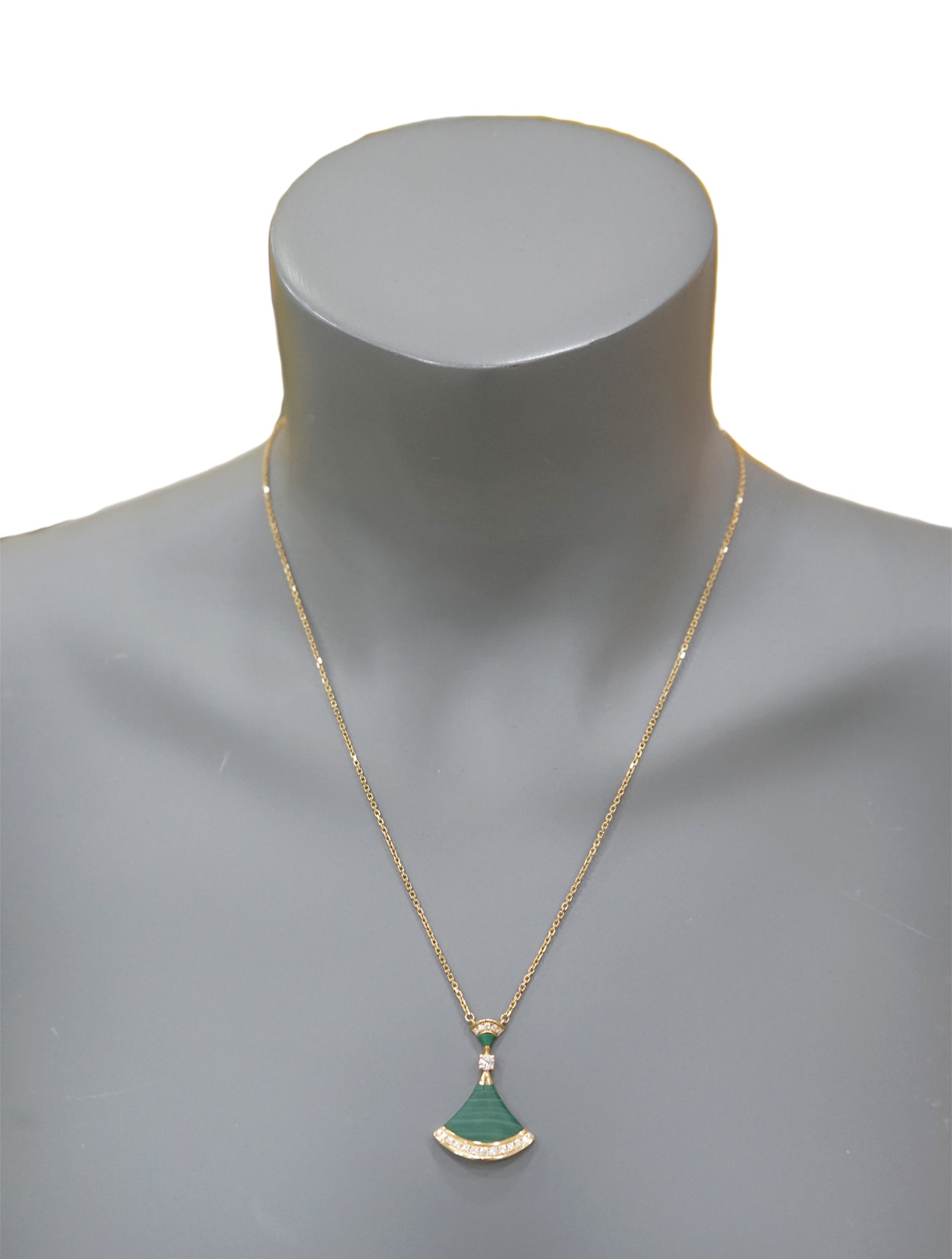 bulgari diva necklace green