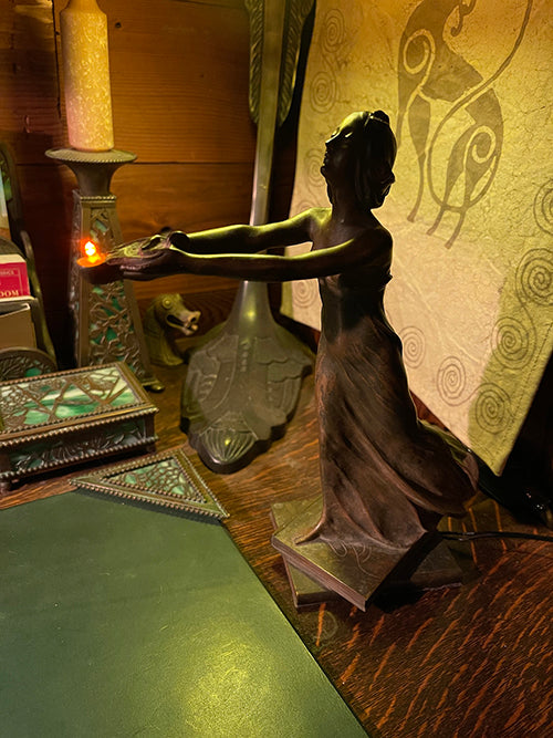 Lighting an old French Art Nouveau figural lamp