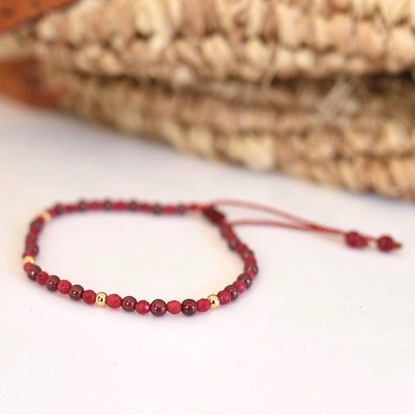 bracelet ajustable pierres rouges par Manipura
