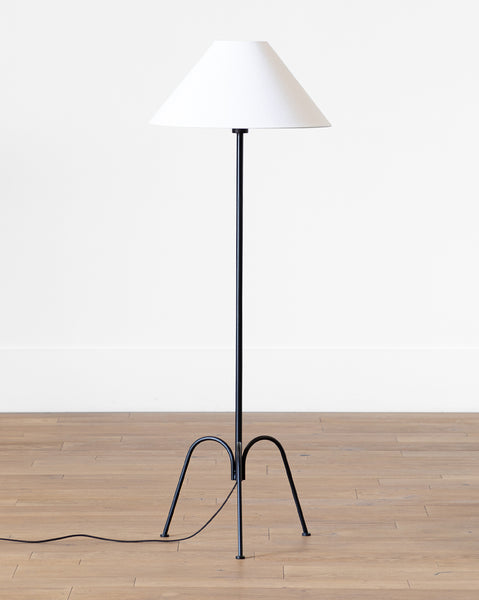 tri stand floor lamp