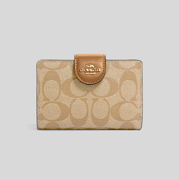 Card wallet Coach Pink in Synthetic - 32619245