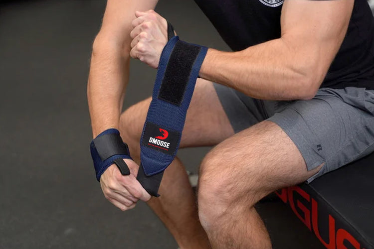 Differences Between Wrist Wraps Vs. Lifting Straps