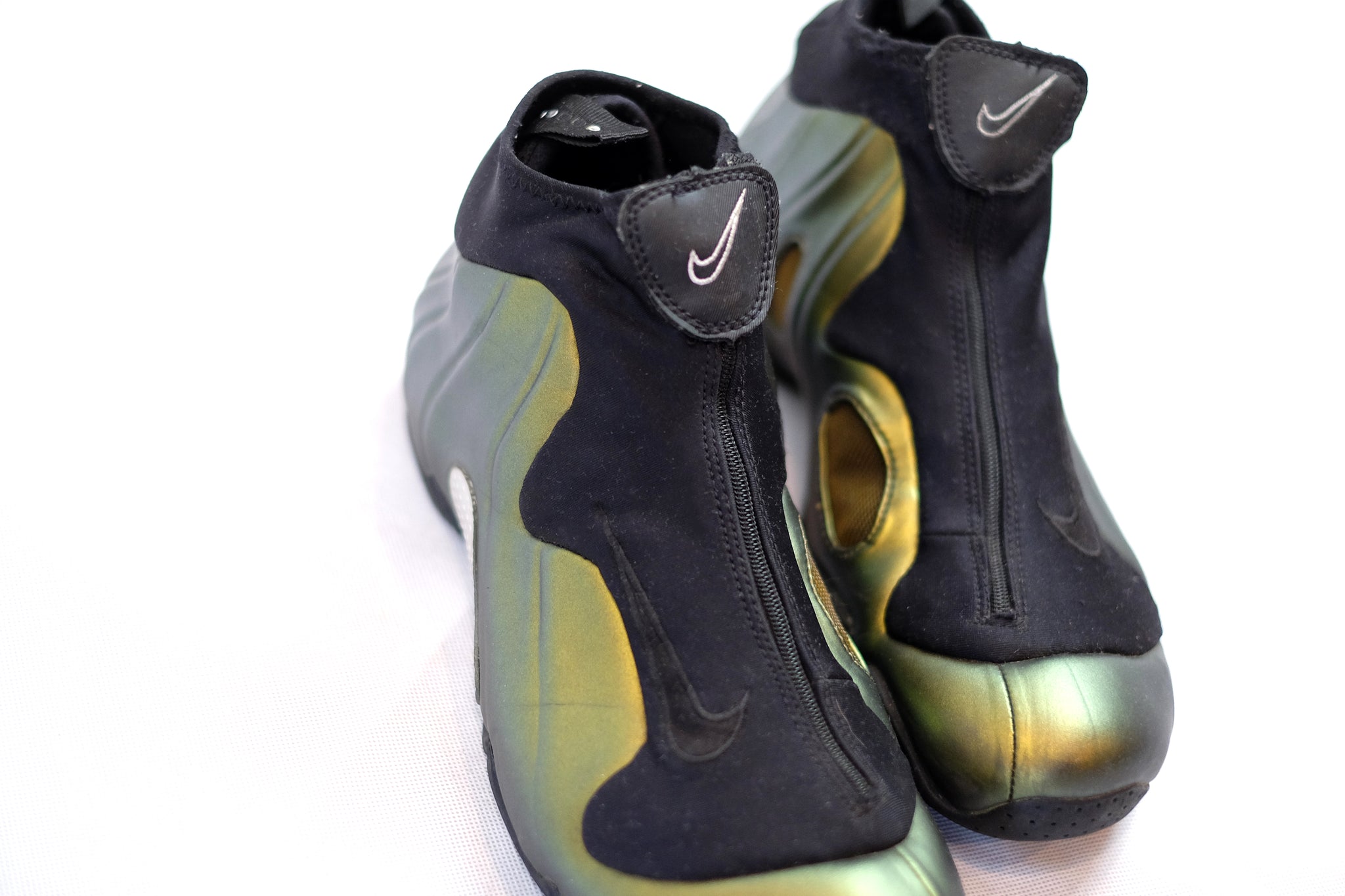 nike flightposite gold