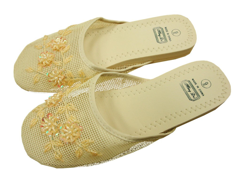 white chinese slippers