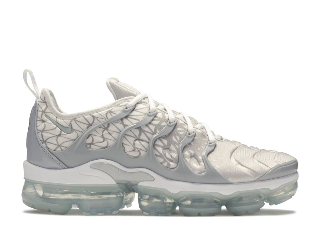 vapormax plus metallic silver hyper royal