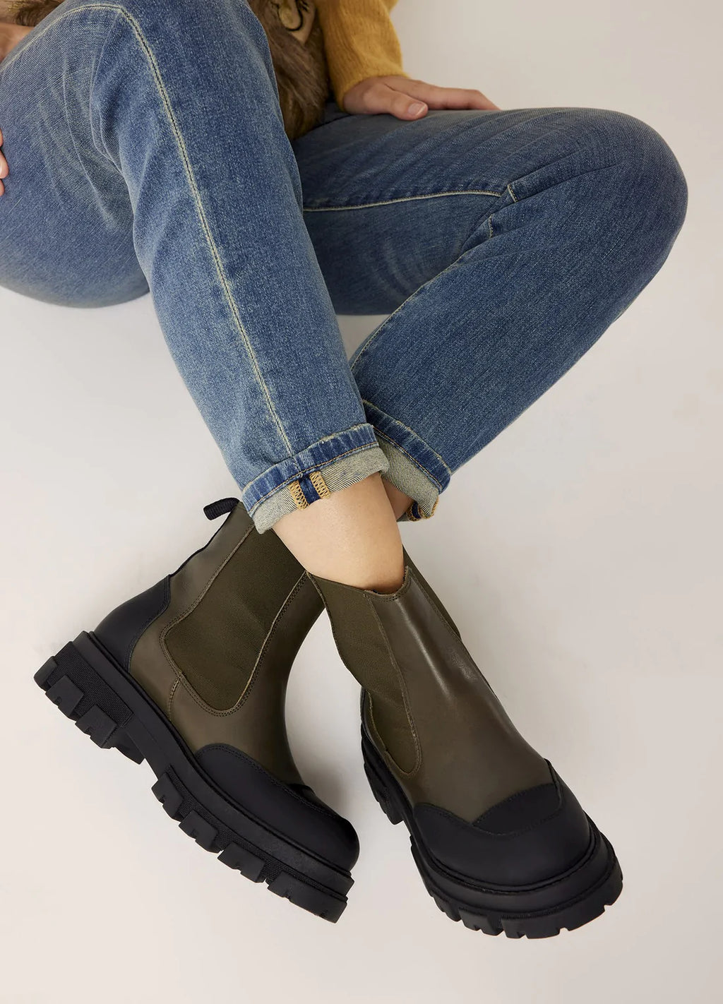 Summum Chelsea Ankle Boots – Sansom Reed