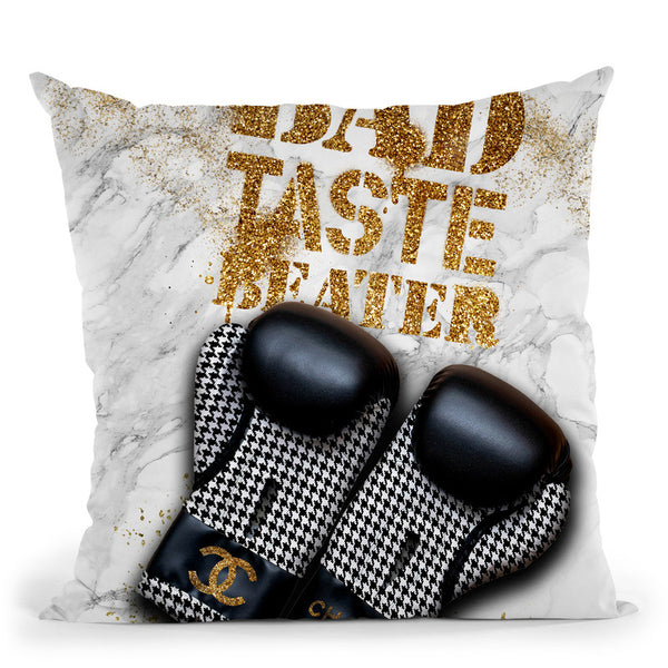 Skull Lv Throw Pillow By Alexandre Venancio – All About Vibe