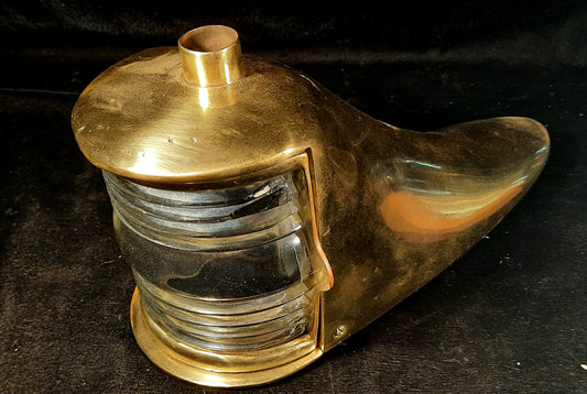 Bow lantern, Antique National Marine Lamp Co, Brass – Annapolis Maritime  Antiques