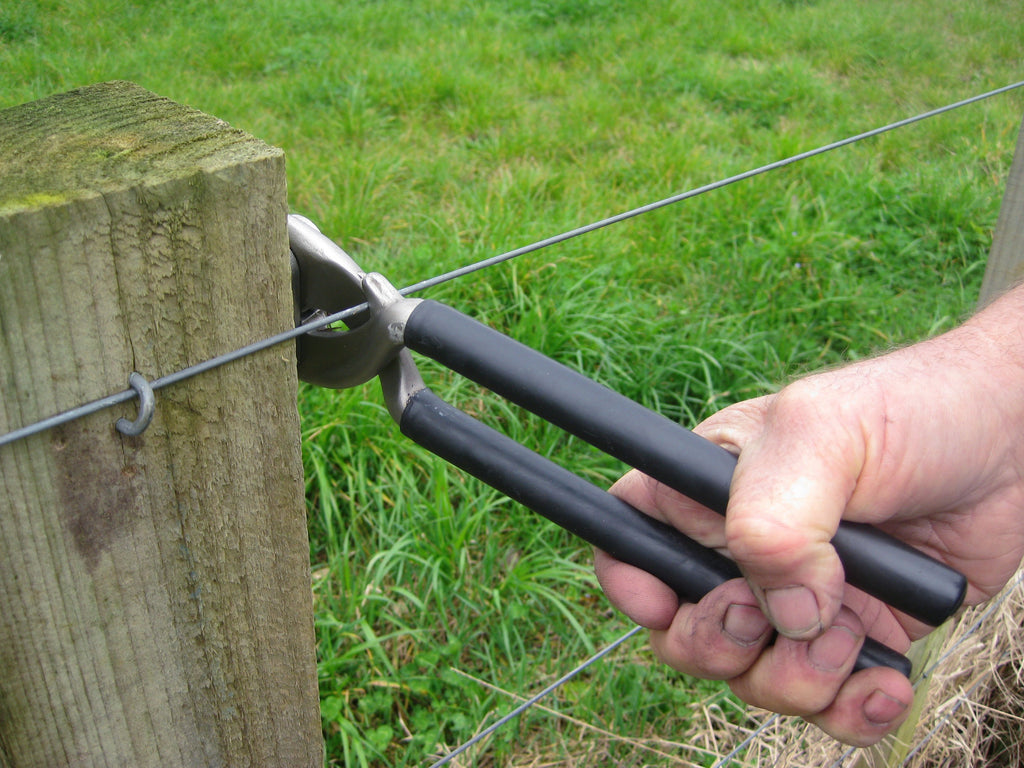 barb wire fence puller