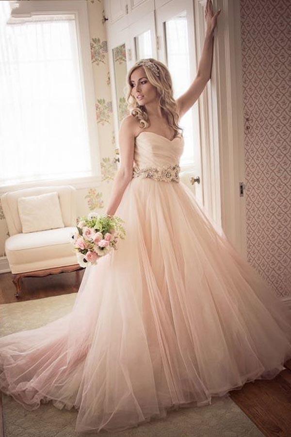 Strapless A-line wedding dress with a sweetheart bodice and tulle skirt