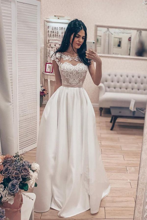 Long Sleeve Wedding Dress With Corset Low Back Floor Length Lace